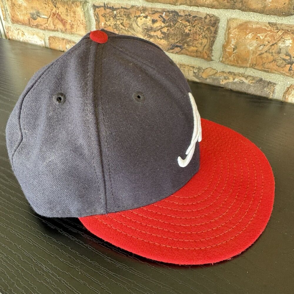 Atlanta Braves Hat Cap New Era Size‎ 7 Fitted. 59Fifty. Navy and Red - Picture 4 of 6